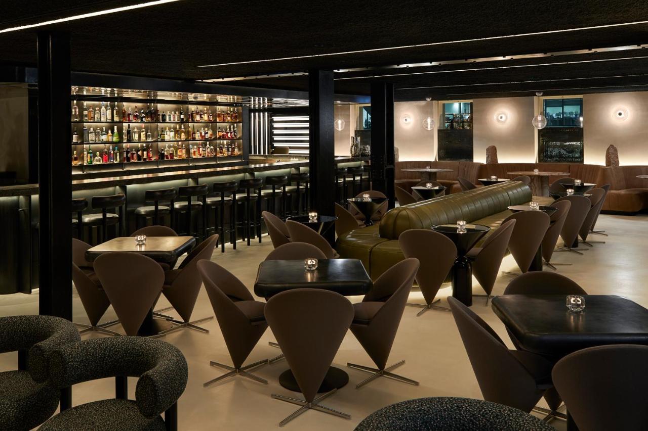 Pan Pacific London Ξενοδοχείο Εξωτερικό φωτογραφία The bar at the London Edition